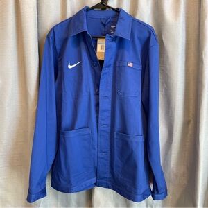 Nike women’s skateboarding jacket size medium